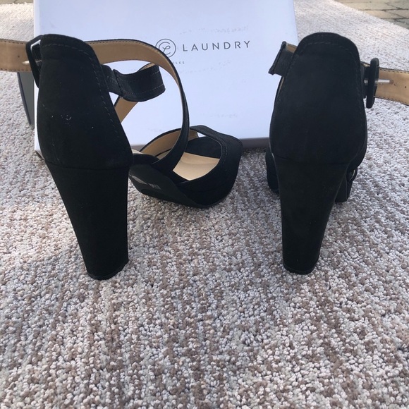 Black suede heeled sandal - Picture 5 of 6